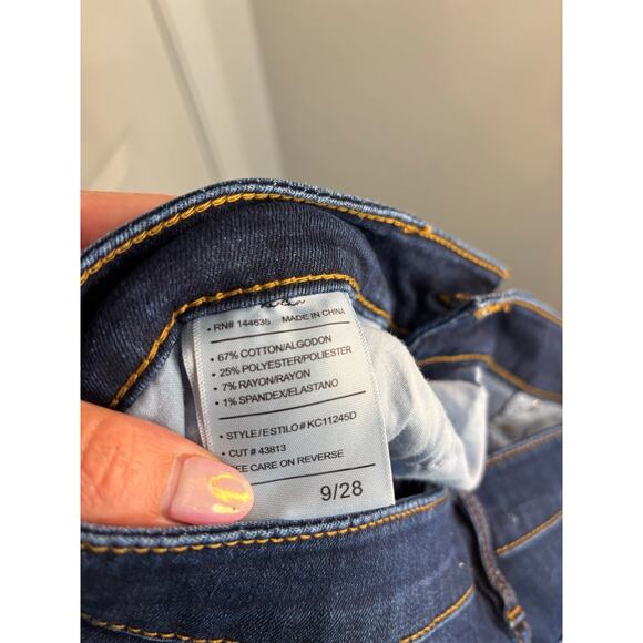 KanCan Dark Wash Mid Rise Skinny Stretch Denim Jeans Women’s Size 28 - Picture 5 of 5